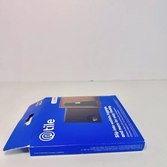 Tile by Life 360 Slim Wallet Finder Bluetooth Luggage Tracker Item Locator Tags - Picture 3 of 5